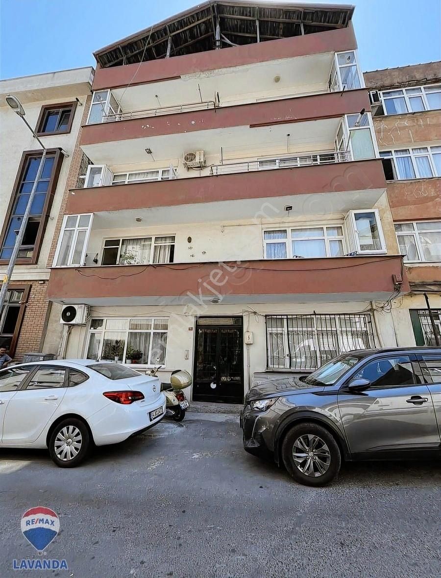 Remax Lavanda'dan Kağıthane Caddesinde 2+1 Kiralık Temiz Daire