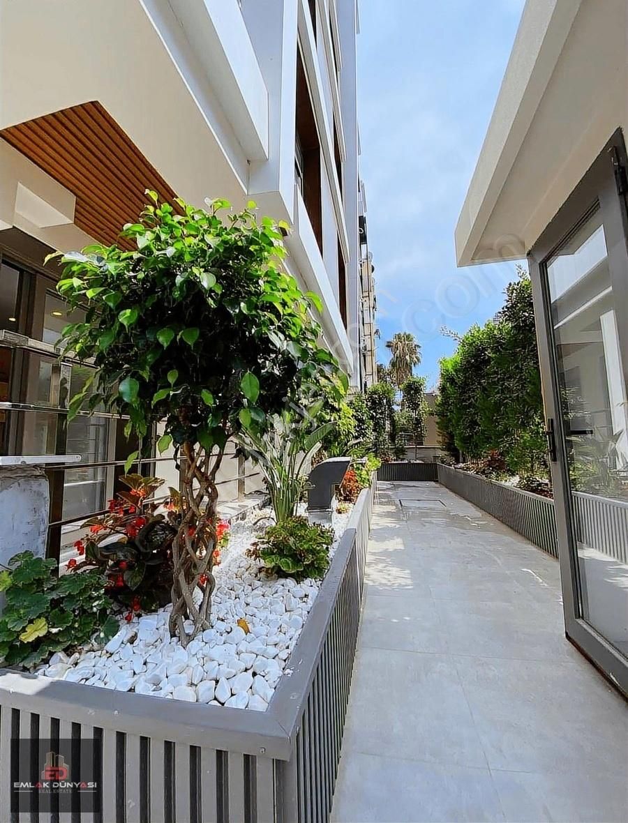 Işıklarda, Havuzlu, K.otoparklı 2+1 Daireler