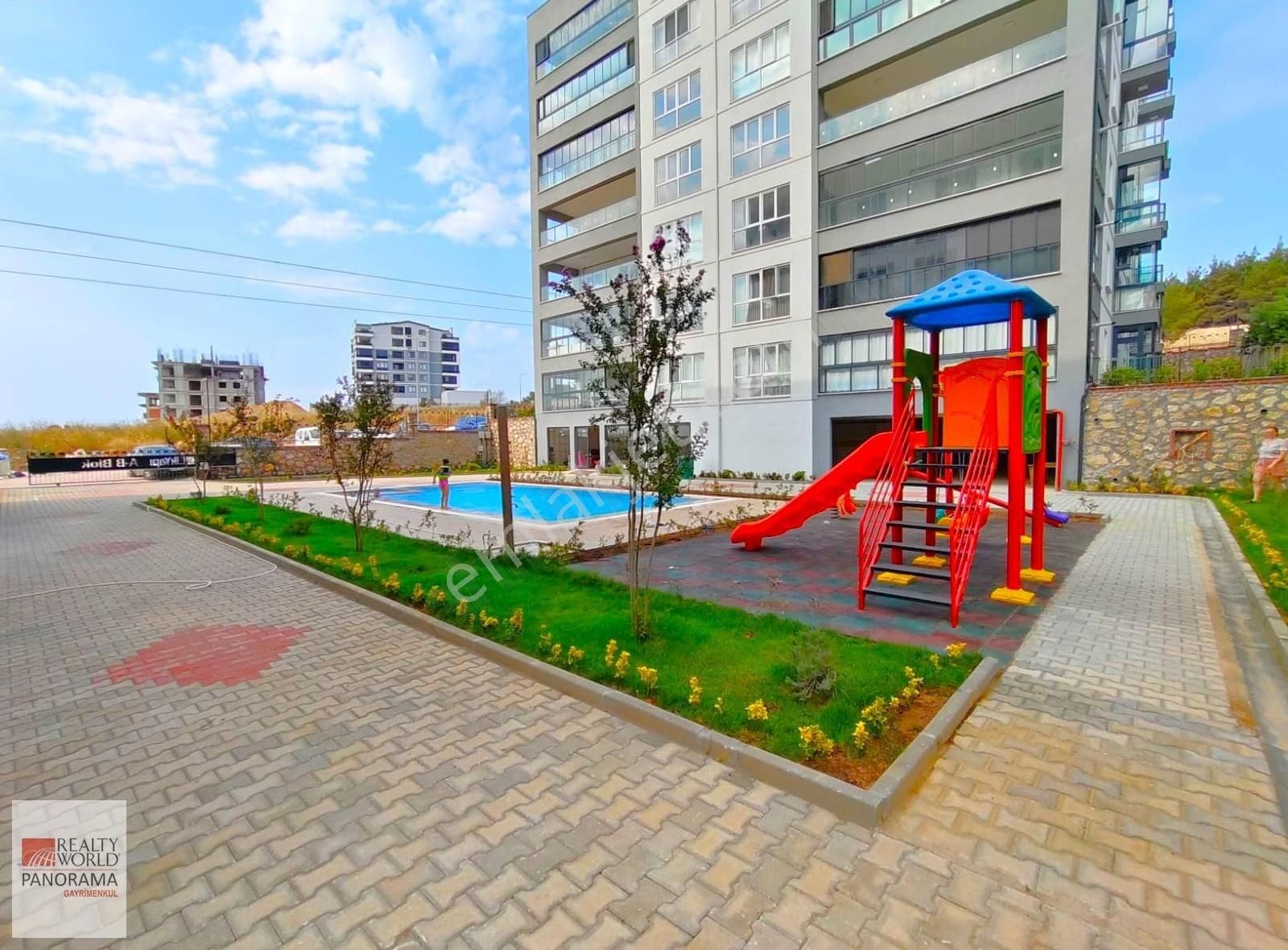 Kayapa Çamlıkta Satılık 3+1 Havuzlu Sıfır Daire