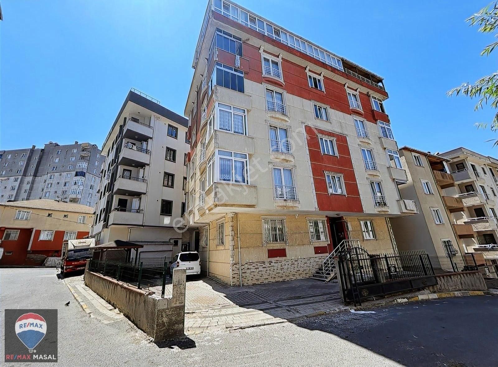 Sancaktepe Yunus Emre Mah 120 M2 3+1 Kiralık Daire