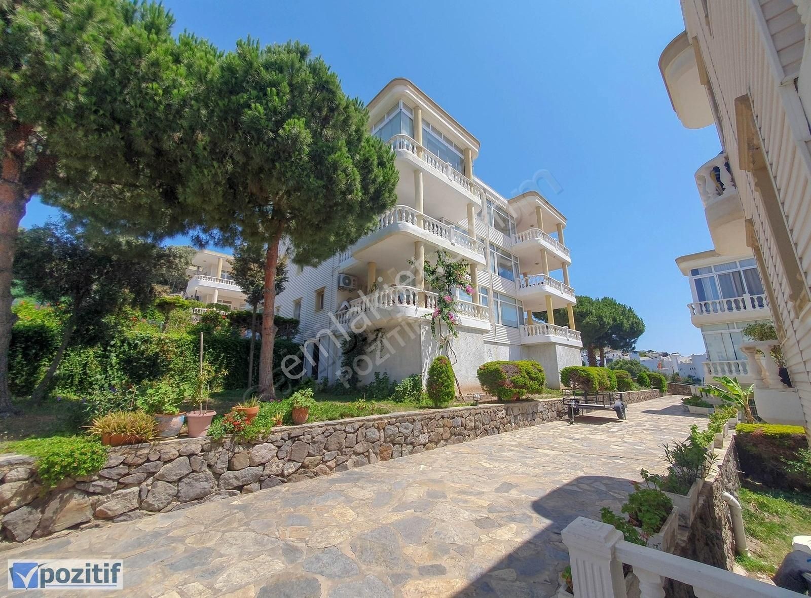 Bodrum Turgutreis'te Marinaya Yakın Deniz Manzaralı Geniş Daire - Görsel 8