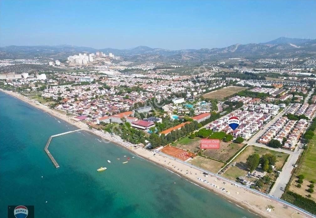 Karaovada Denize Sıfır Sitede Satılık En Önden 3. Yazlık Villa