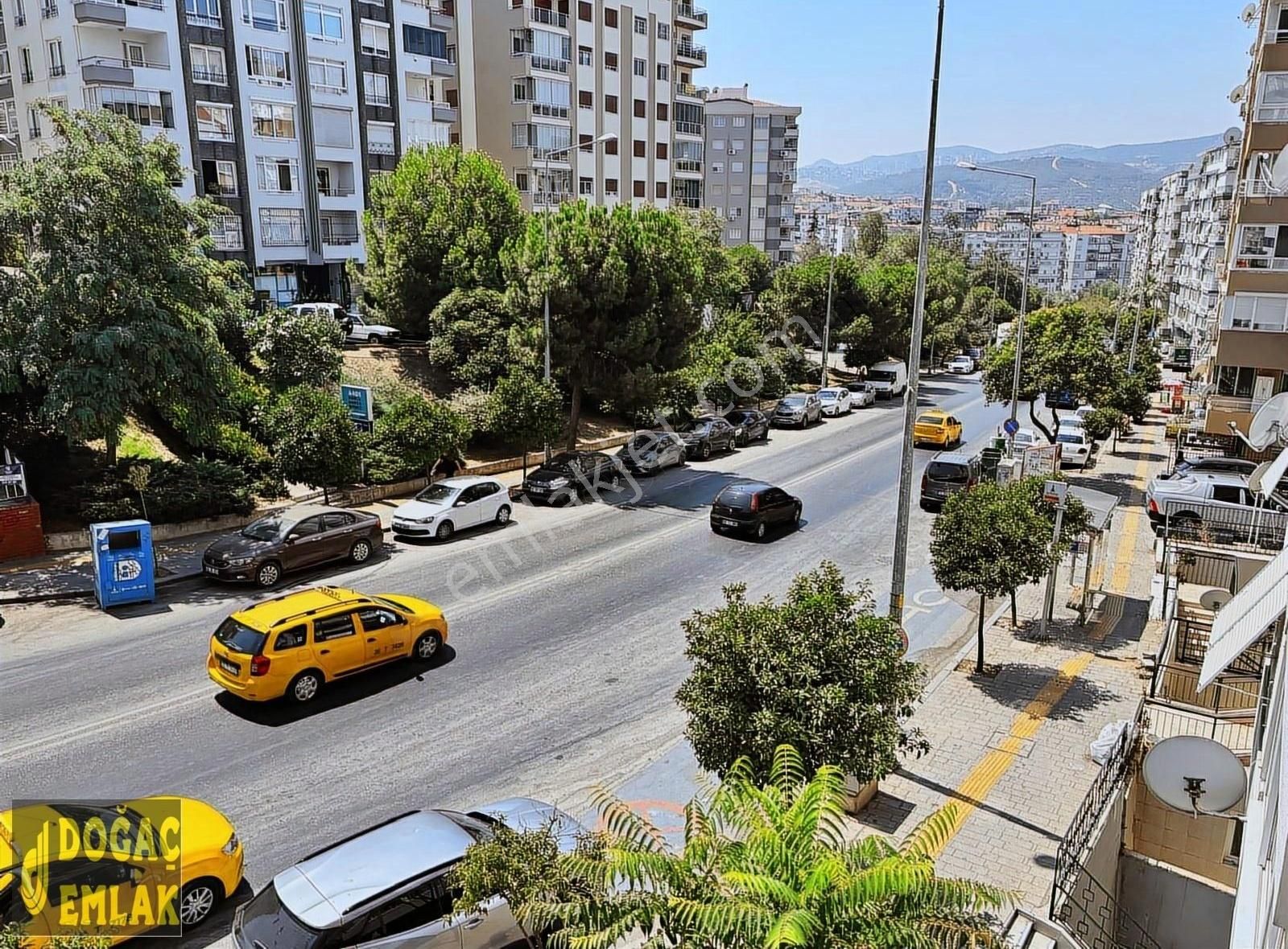 Göztepe Metro Yakının Da Dogalgazlı Arakat Kiralık 2+1 Daire
