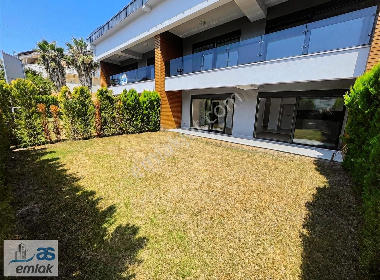 Side Mah Denize Yakın En Geniş 1+1 Satılık Özel Bahçeli Daire