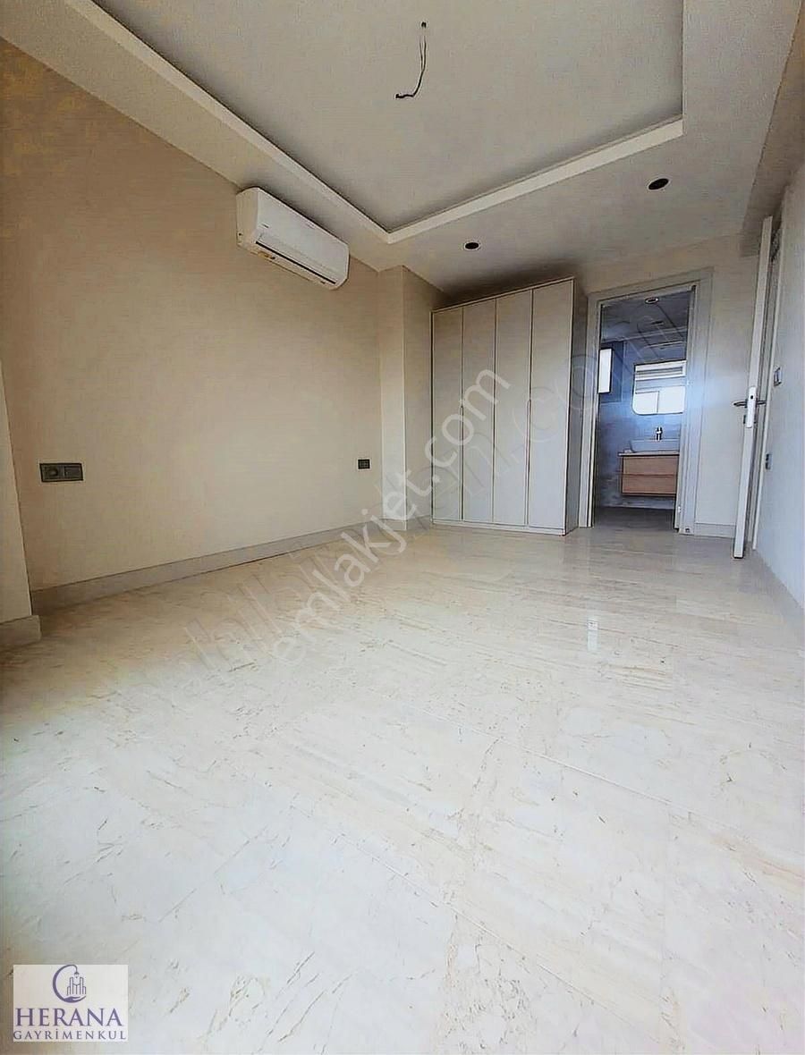 Çiftlik Villalar Bölgesinde Yeniyapı Kaliteli Şık Fourleks Villa - Görsel 9