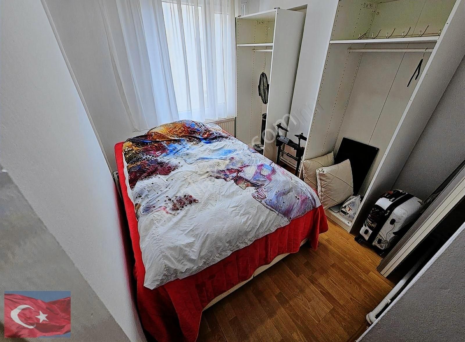 Kocamustafapaşa 120mk 3+1 Balkonlu 1.ara Kat 5.000.000tl - Görsel 3