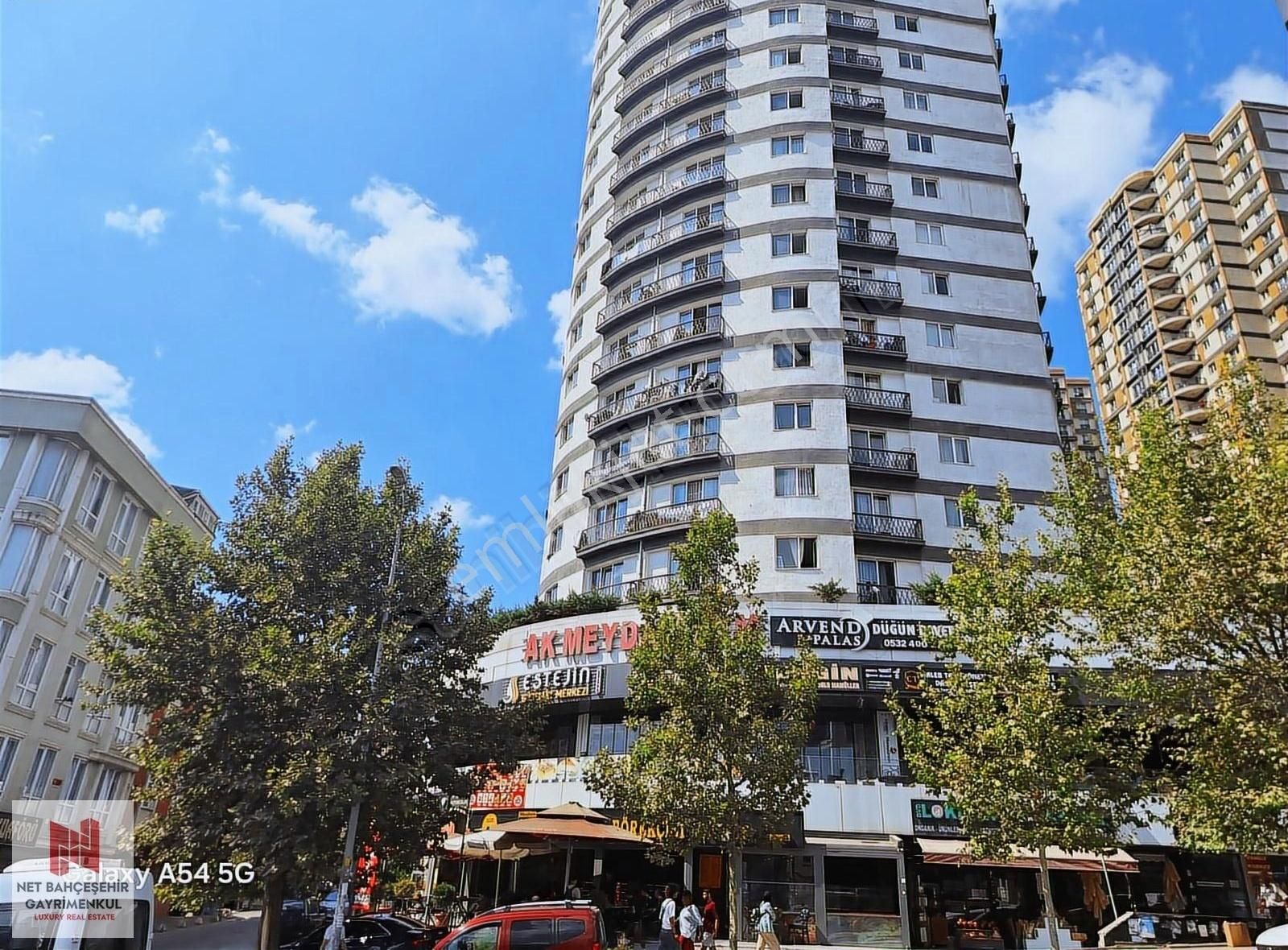 Esenyurt Yeni Devlet Hastane Karşışı 150m2 Kıralık Dükkan