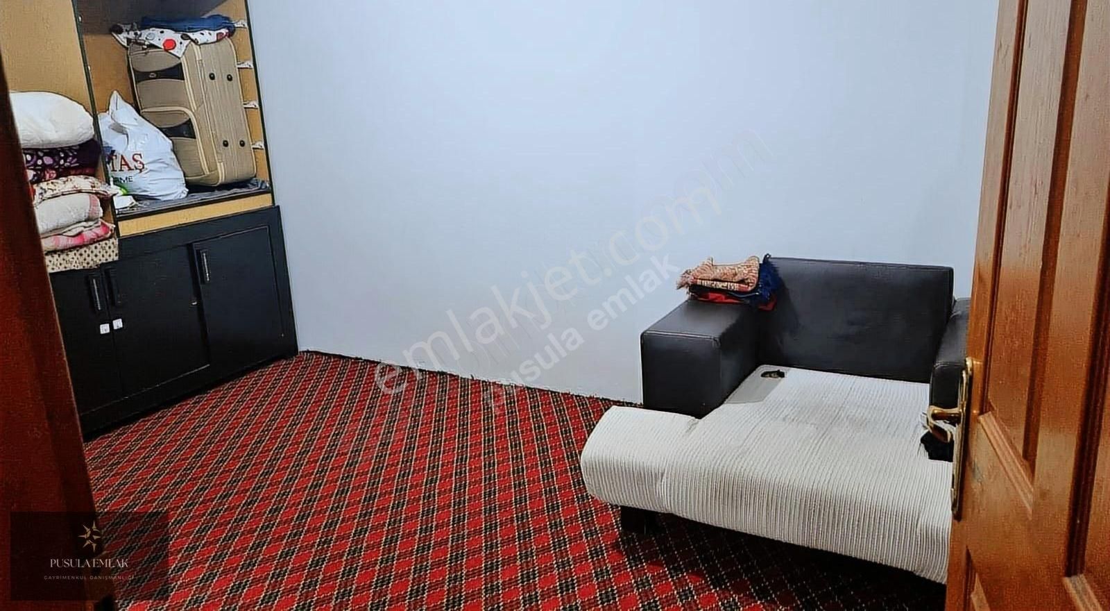 Güngören Merkezi Konum 2+1 85 M² Kot 1 Yatırımlık Fırsat Daire