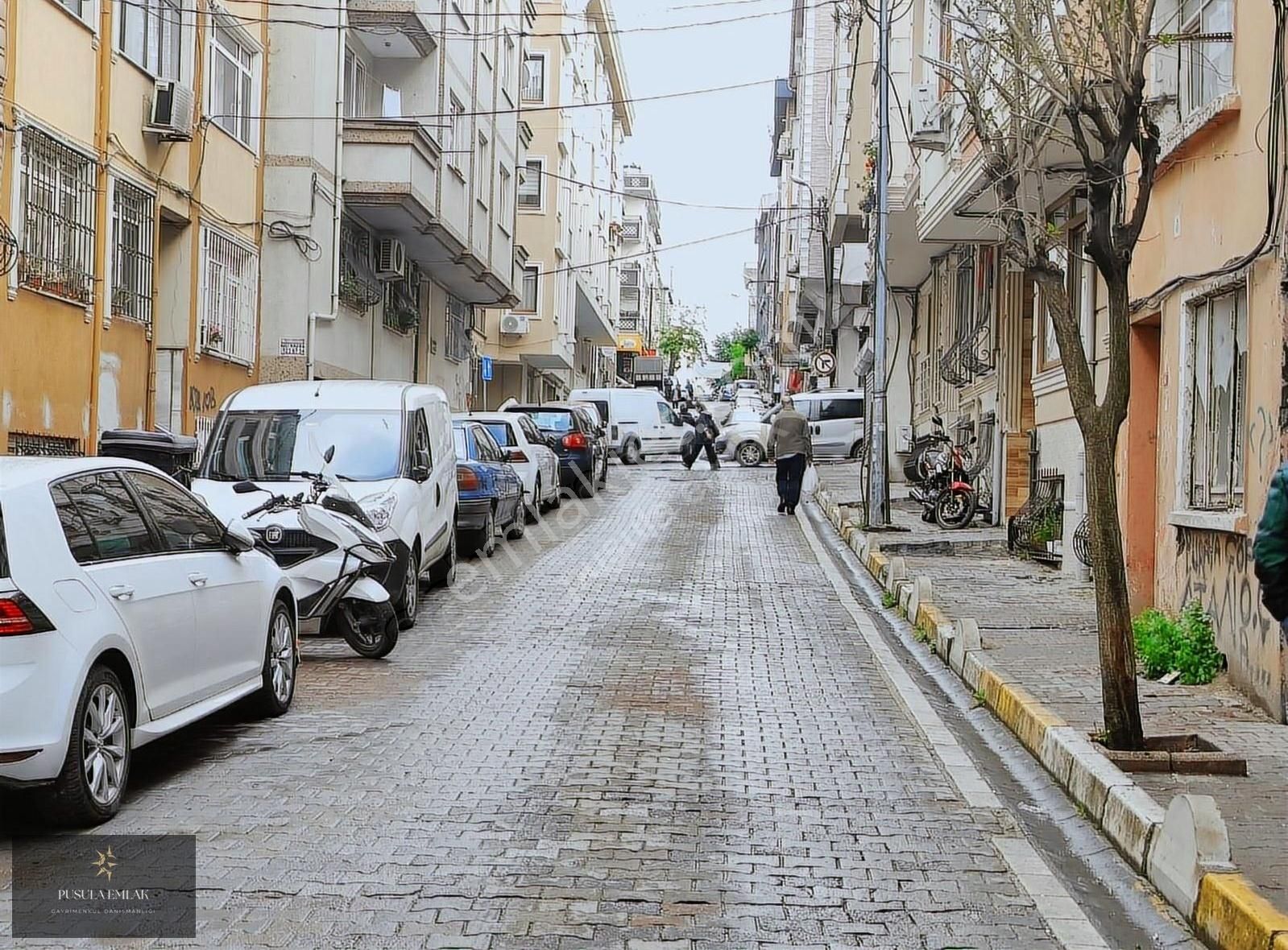 Rami Kütüphanesine Komşu Bosna Sokak 2+1 70 M² Fırsat Daire