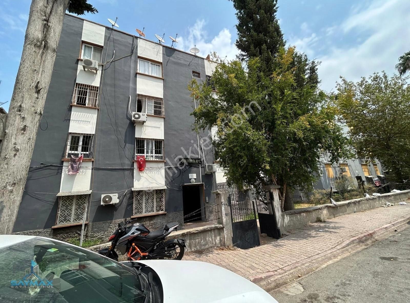 İstiklal Mah.muhtarlık Yakını 2+1+k.mutfak Temiz Satılık Daire..