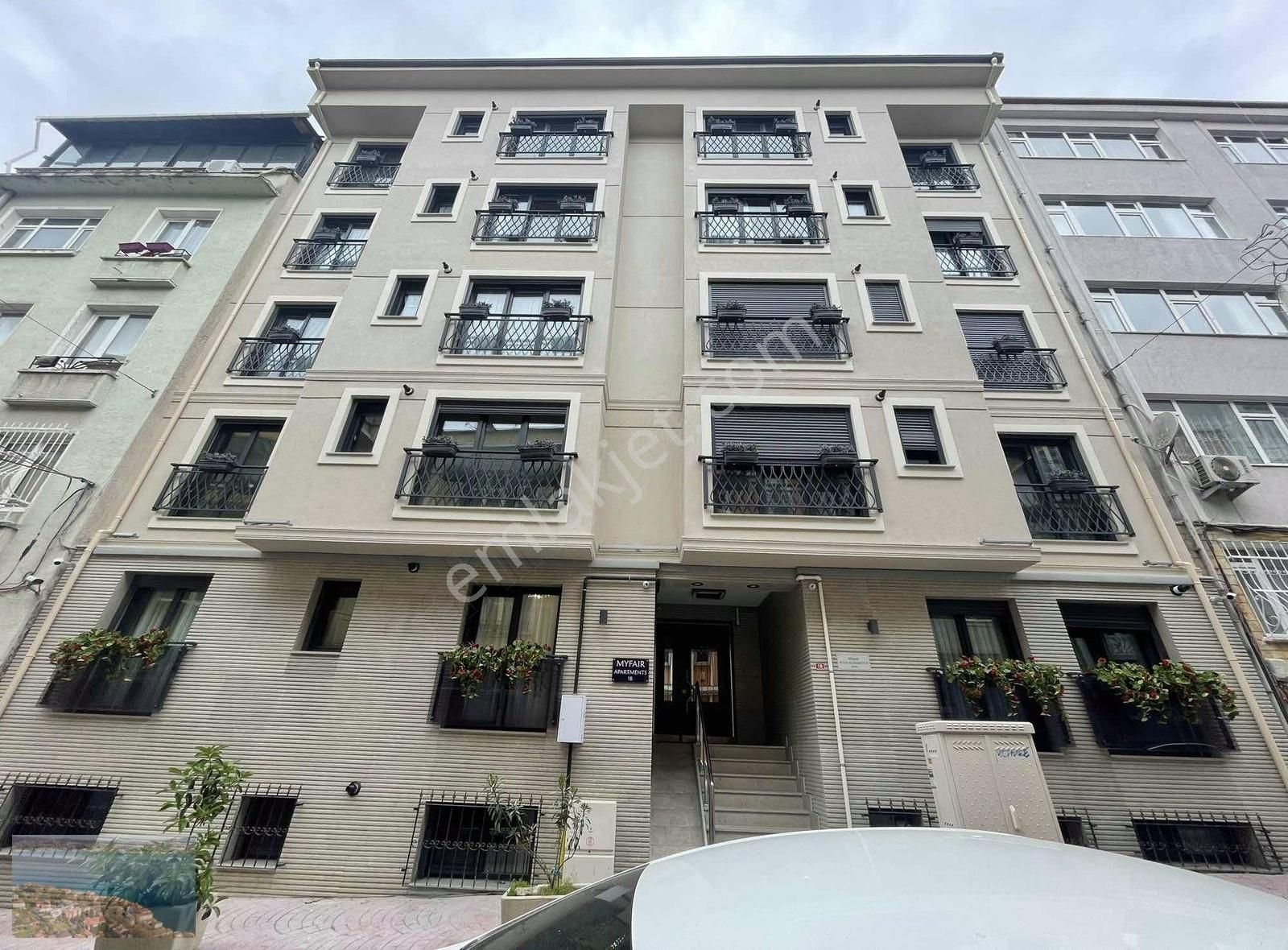 Cıhangırde Merkezi Konumda Deniz Manzaralı Lüks 3+2 Dublex!