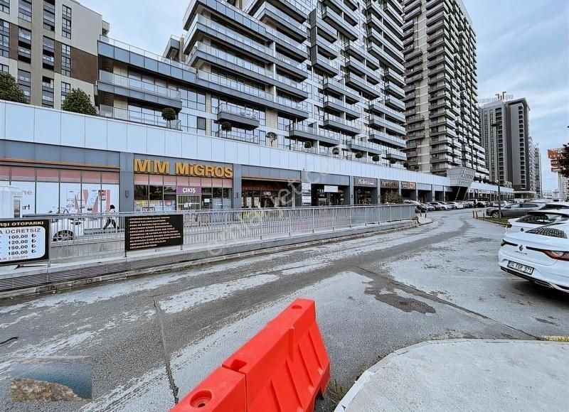 5.levent Torunlar Peyzaj Manzaralı En Şerefiyeli Satılık 4+1