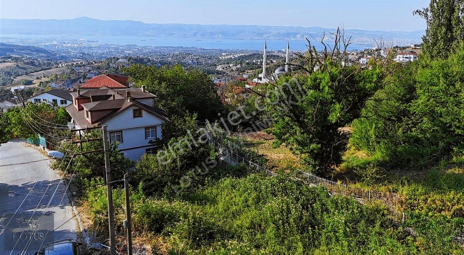 Başiskele Bahçecikte Full Deniz Manzaralı 488 M2 Müstakil Arsa