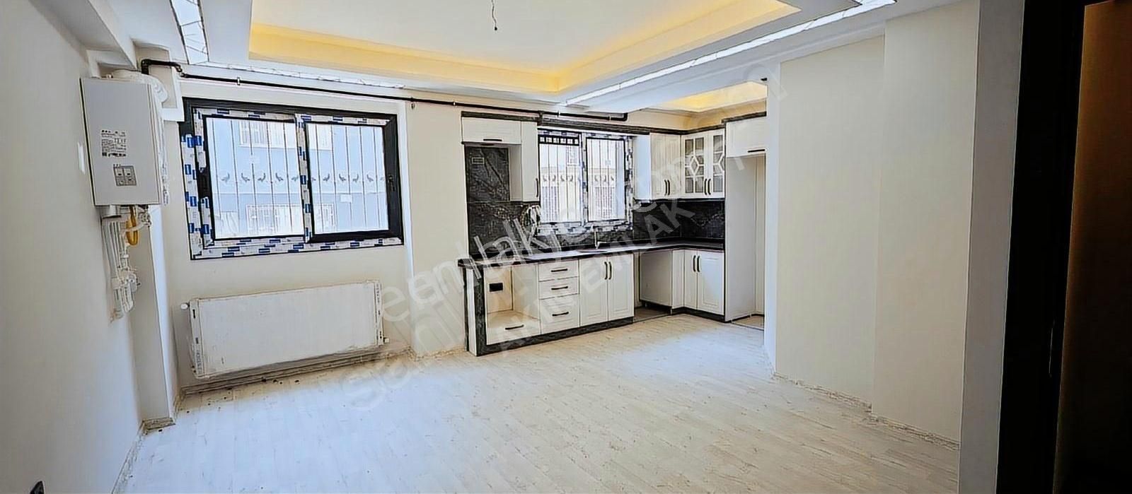 Buca Göksu Mah. Satılık 100 M2. Asansörlü Bahçeli Sıfır Daire