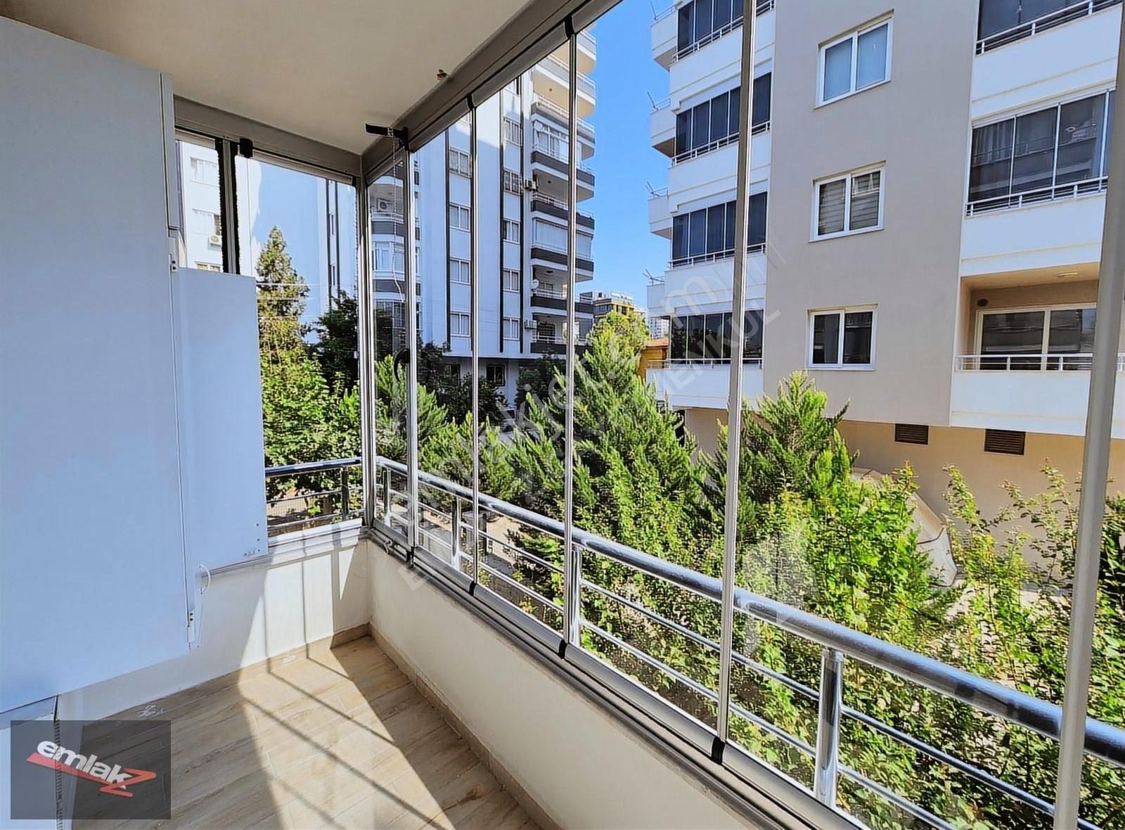 Hürriyet Mah. 2+1 Kombili 3 Cepheli Ara Kat Kiralık Daire
