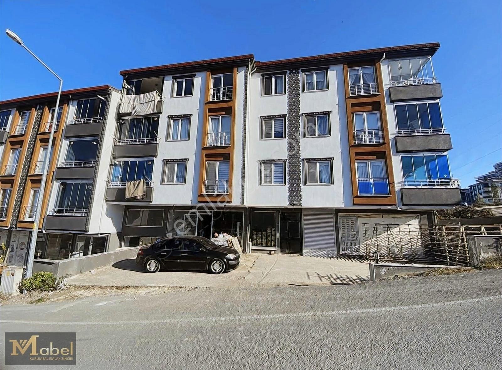 Mabel Gayrimenkul-karşıyaka M.-spor Tesisleri Üstü Site İçerisi