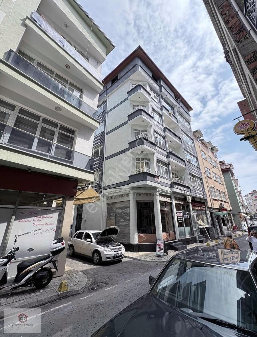 Düz Mahalle Çarşamba Pazarı Mevkii 2+1 Komple Tadilatlı Daire