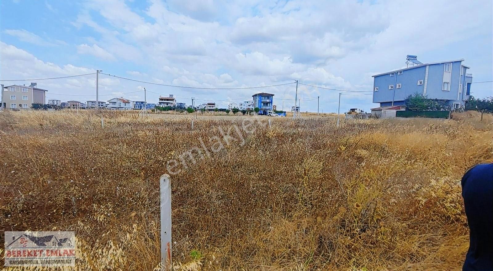 ⫷bereket Emlaktan⫸eşsiz Konumlu Yatırımlık Yer Arayanlara!!