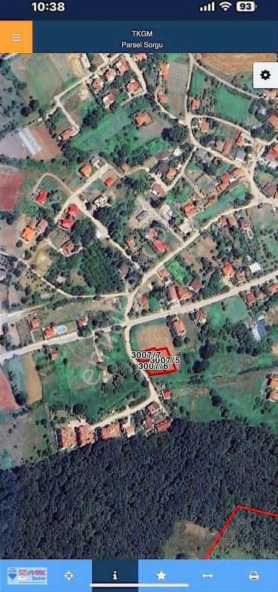 Yalova Remax'dan Samanlı Köyünde Satılık 3 Adet Parsel