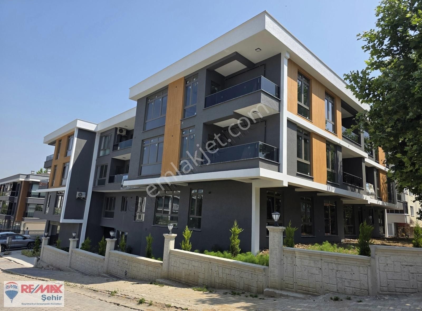 Yalova Adnan Menderes'te Kiralık Daireler