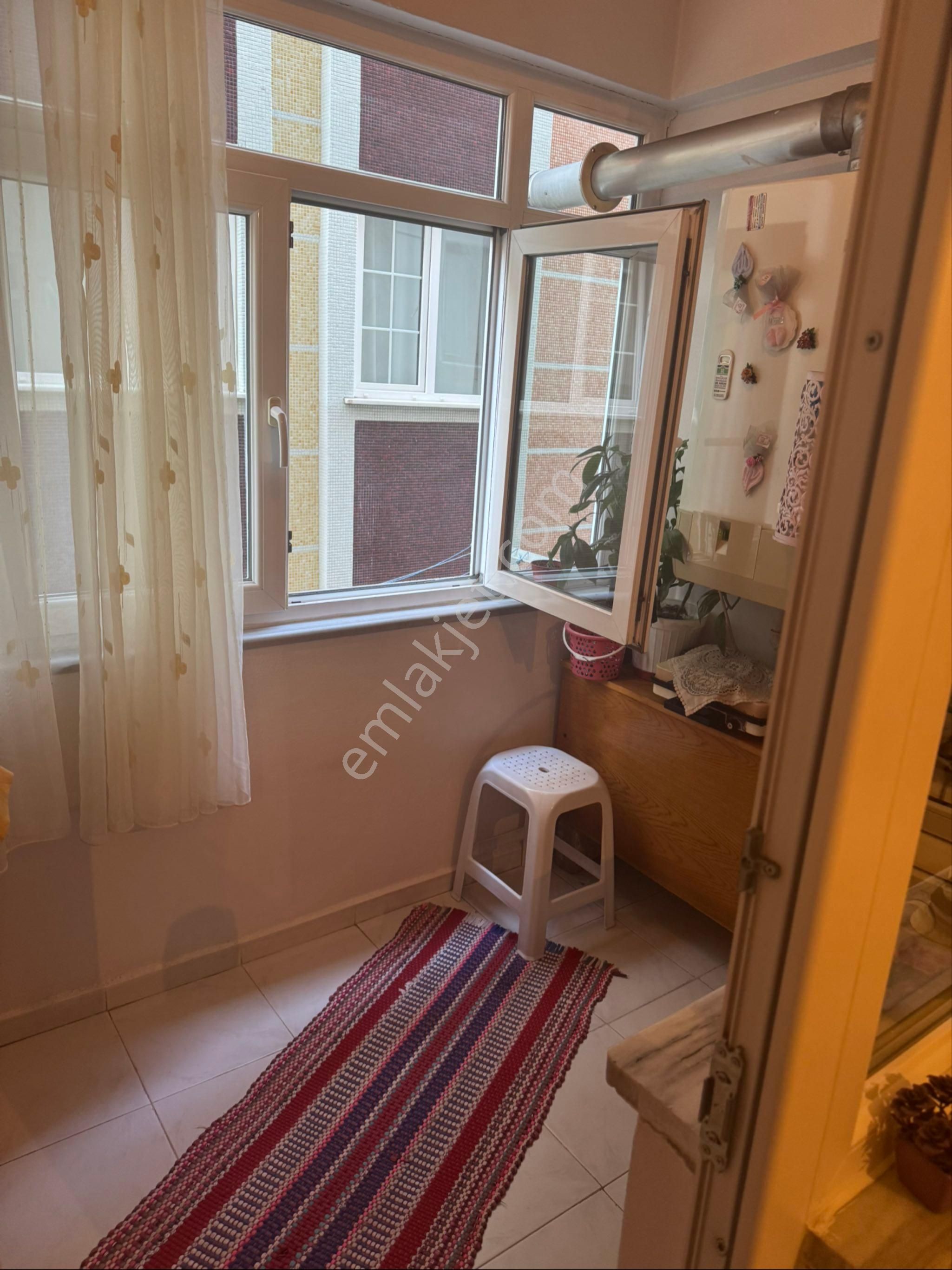 Bahçelievler Devlet Hastanesine Yakın Kiracısız 3+1 Geniş Daire - Görsel 4