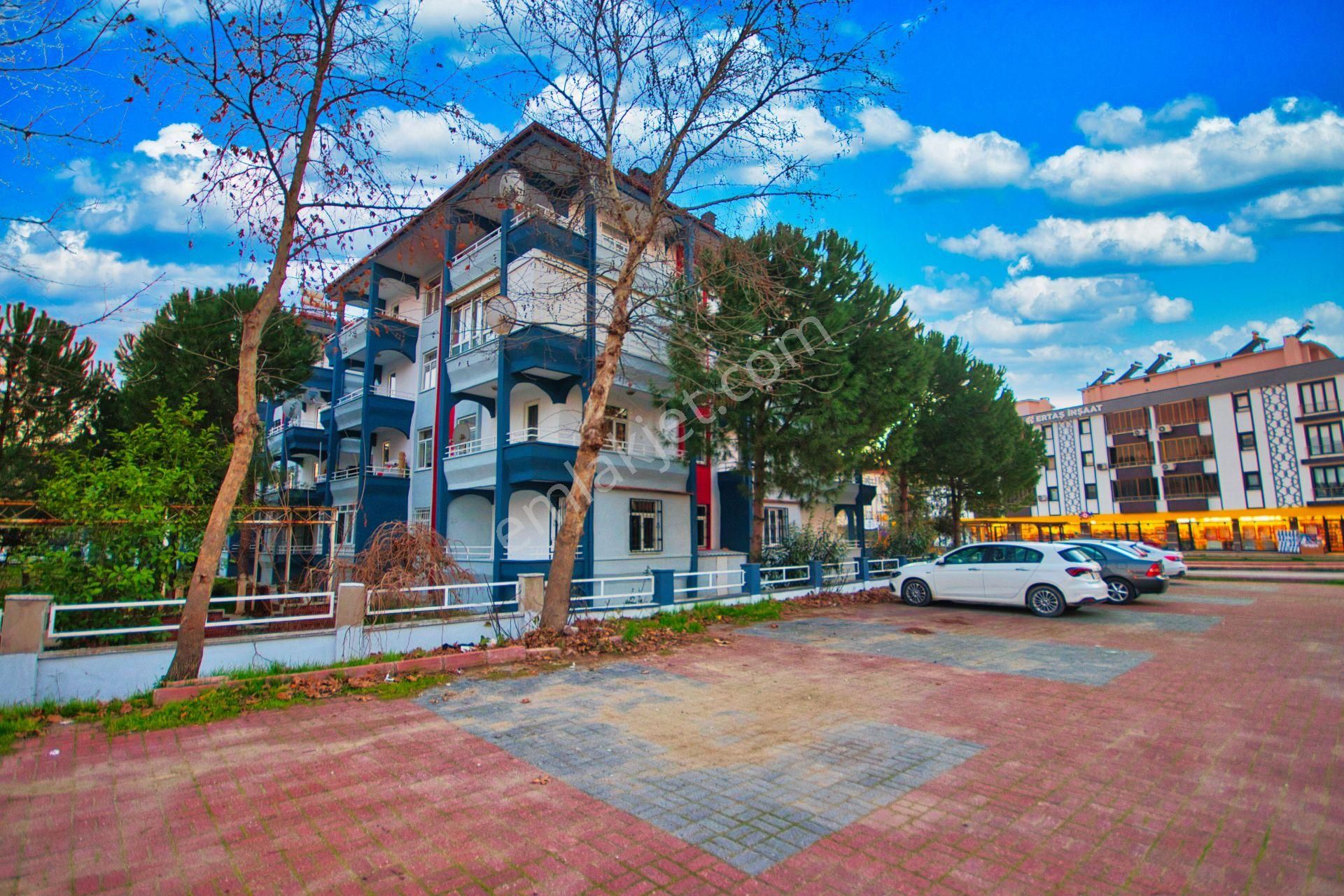 🏡🏡aktiften Akçay'da Satılık Kendinizi Özel Hissettirecek 3+1geniş Daire