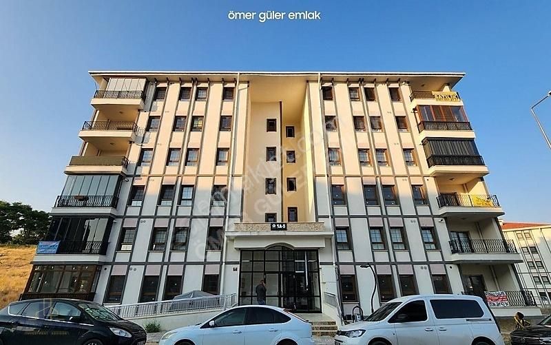 Güler^den Yenimahalle Tokide 5.kat 2+1 80m2 Ank Manzrlı Kredi Uy