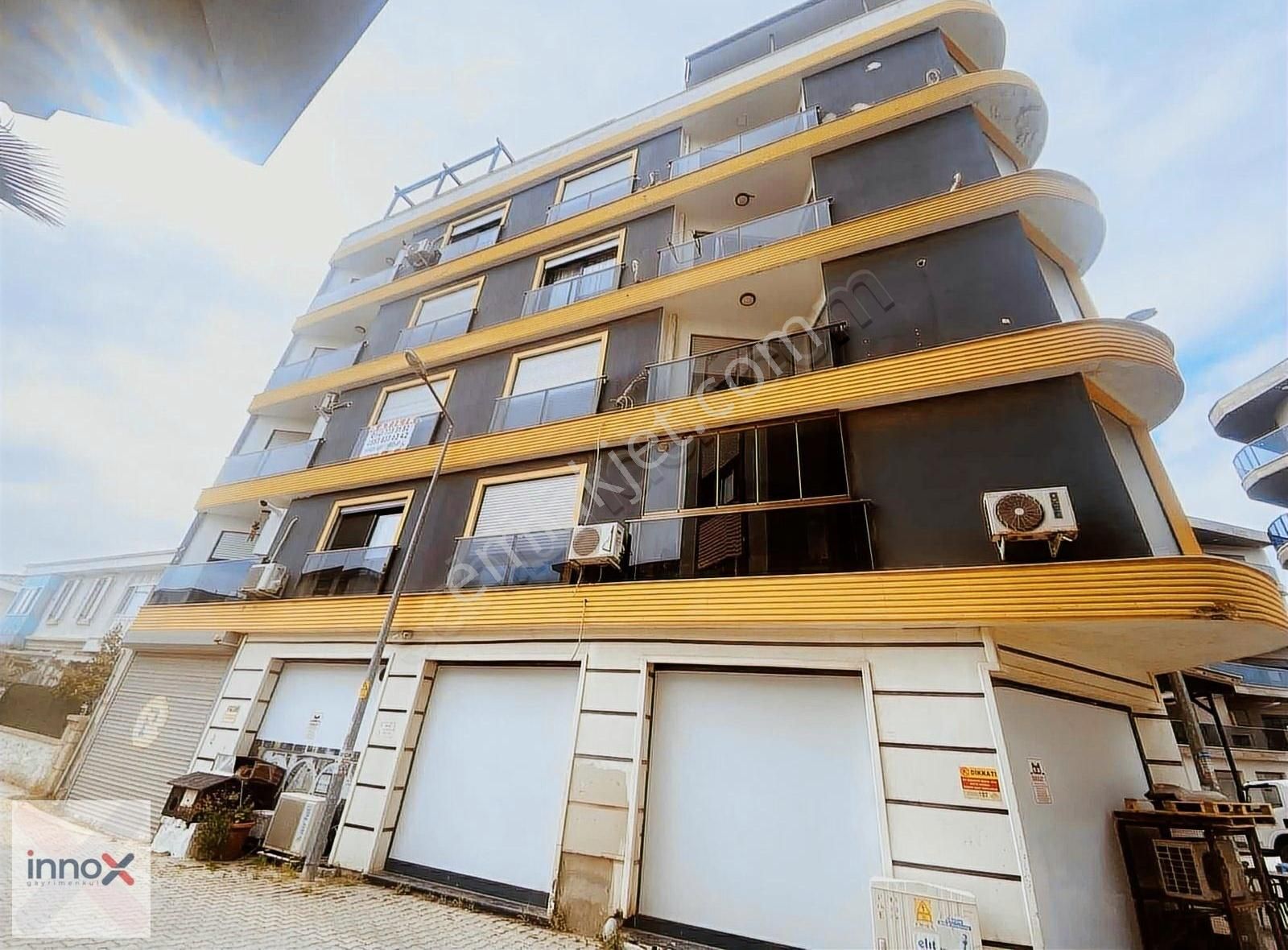 Seferihisar Hıdırlık Mahallesinde Eşyalı Satılık 2+1 Daire