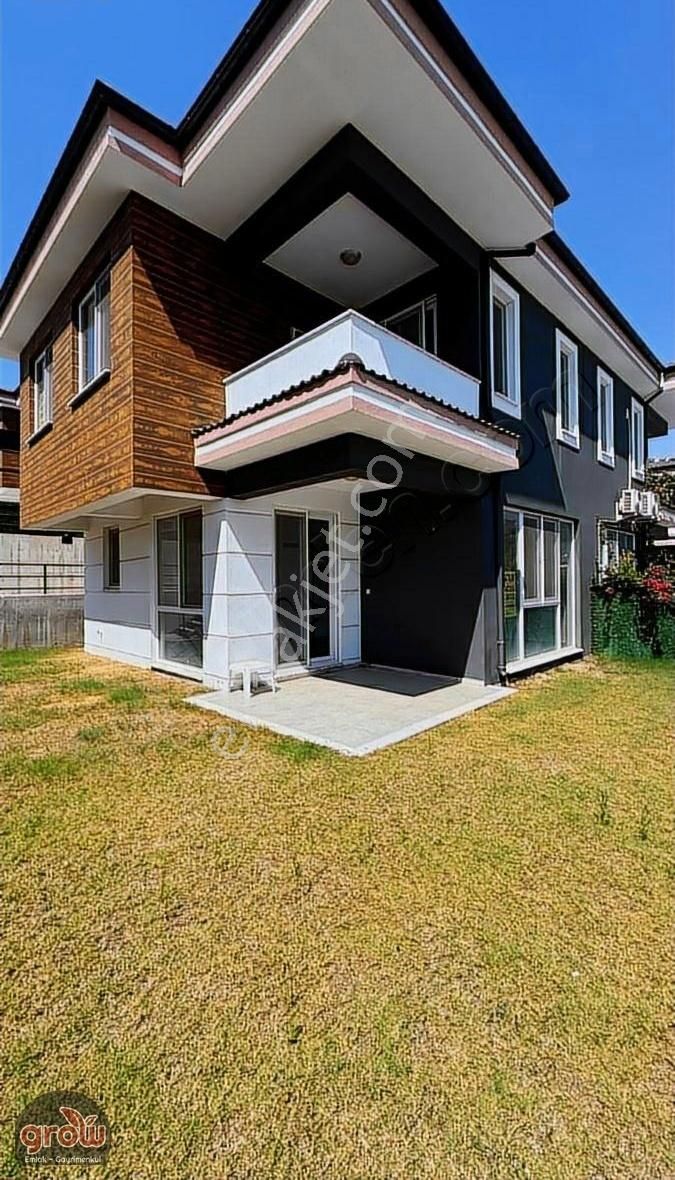 Grow Emlak Satılık 3+1 Site İçerisinde Villa