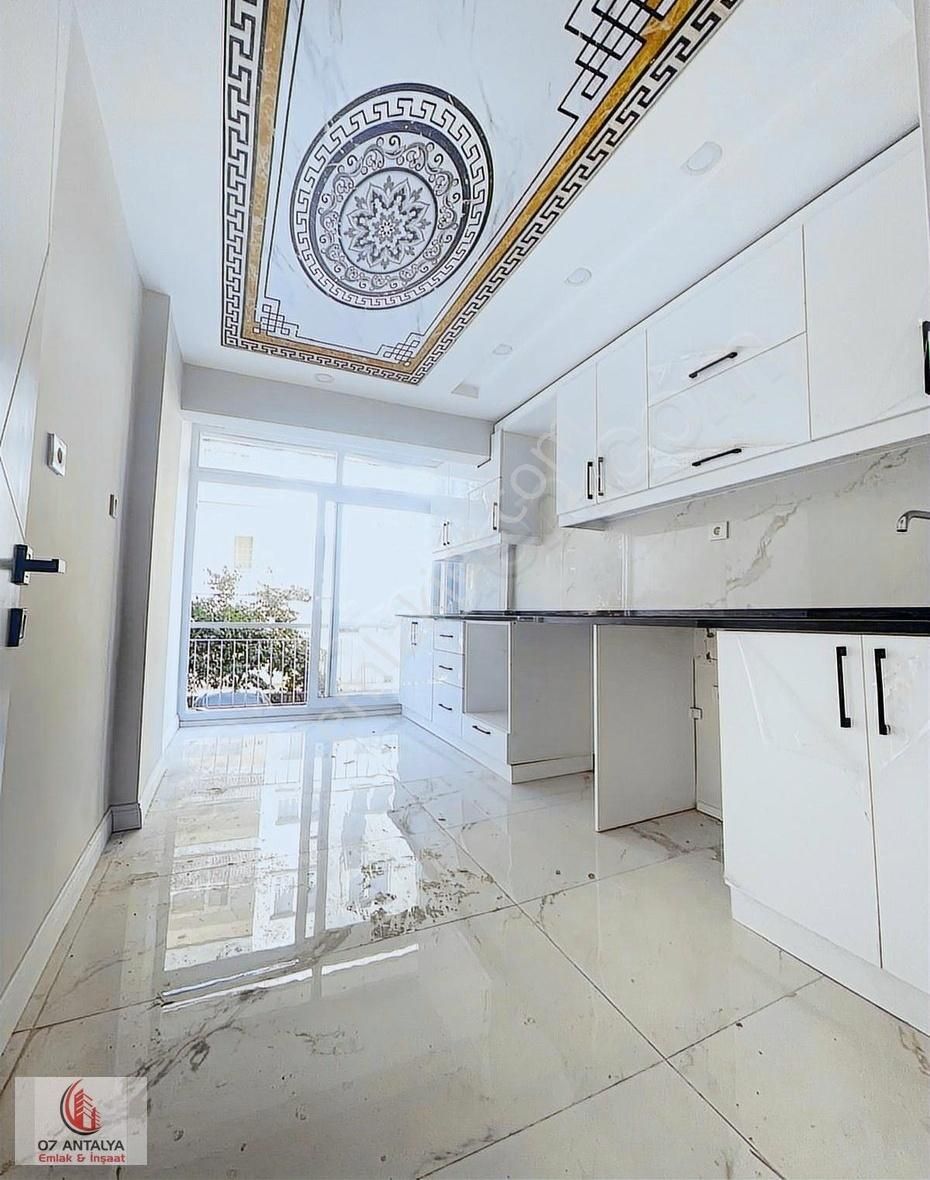 Dokuma Ulus Özdilek Karşısı Katta 2+1 Tadilatlı Satılık Daire