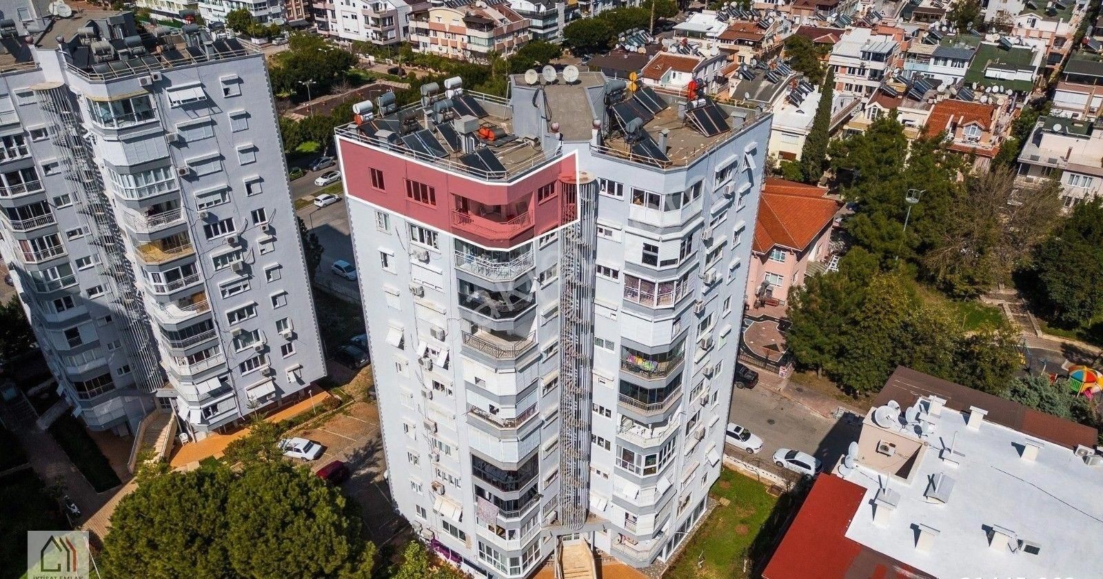 İktisat'dan Gürsu/konyaaltında 3+1 140m2 Deniz Manzaralı Asansörlü Siteiçi Satılık Daire