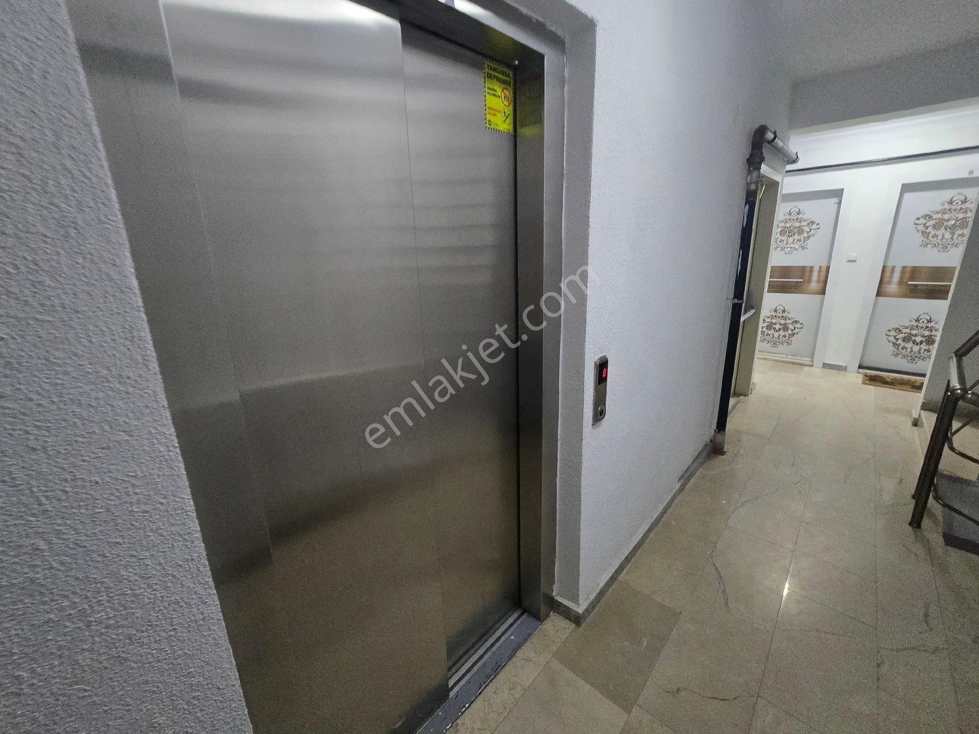 Güvercintepede Satılık 3+1 Asansörlü Otoparklı Ful+ful Butik Sıtede Lüx Daire - Görsel 22