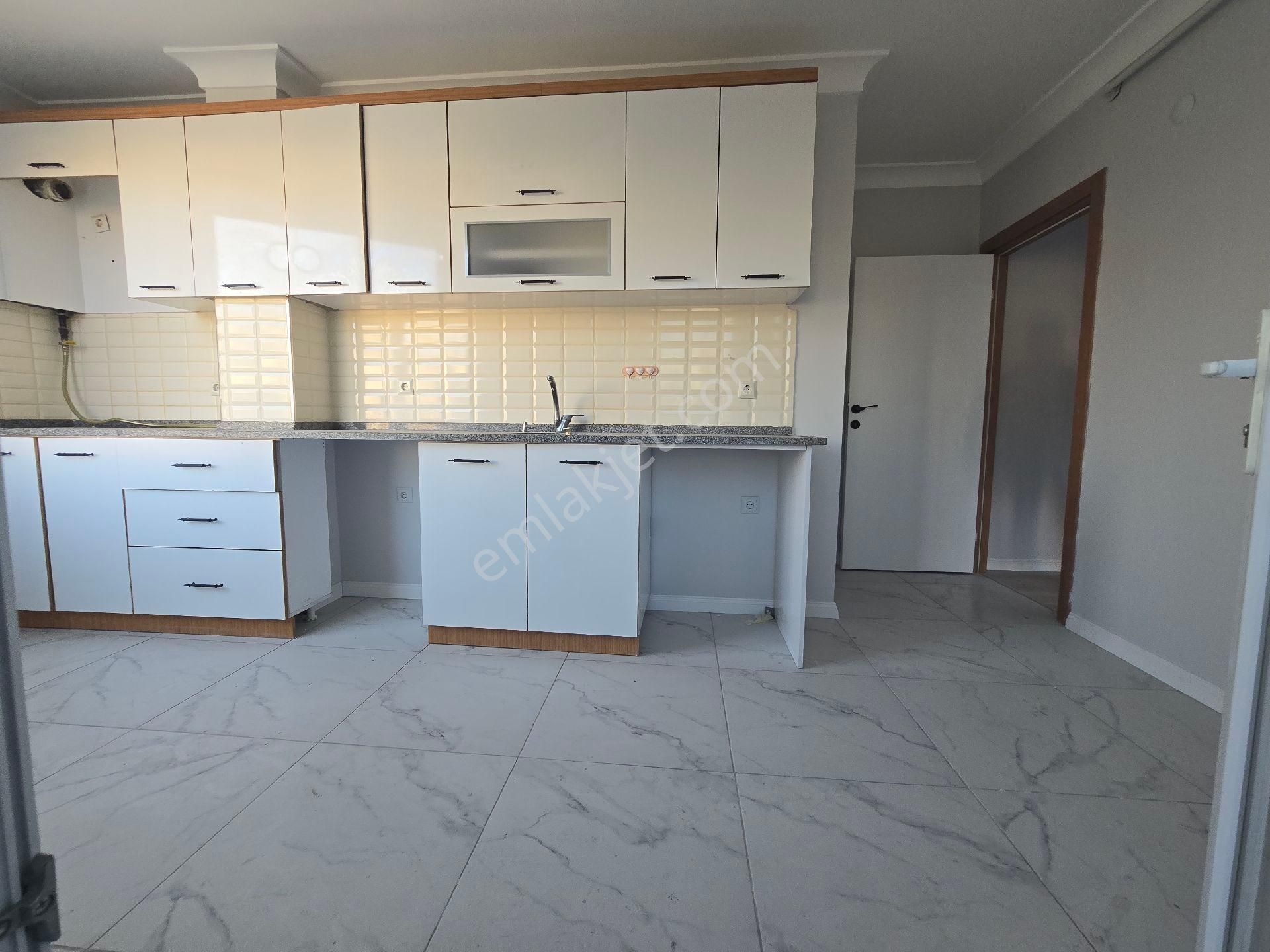 Güvercintepede Satılık 3+1 Asansörlü Otoparklı Ful+ful Butik Sıtede Lüx Daire - Görsel 4