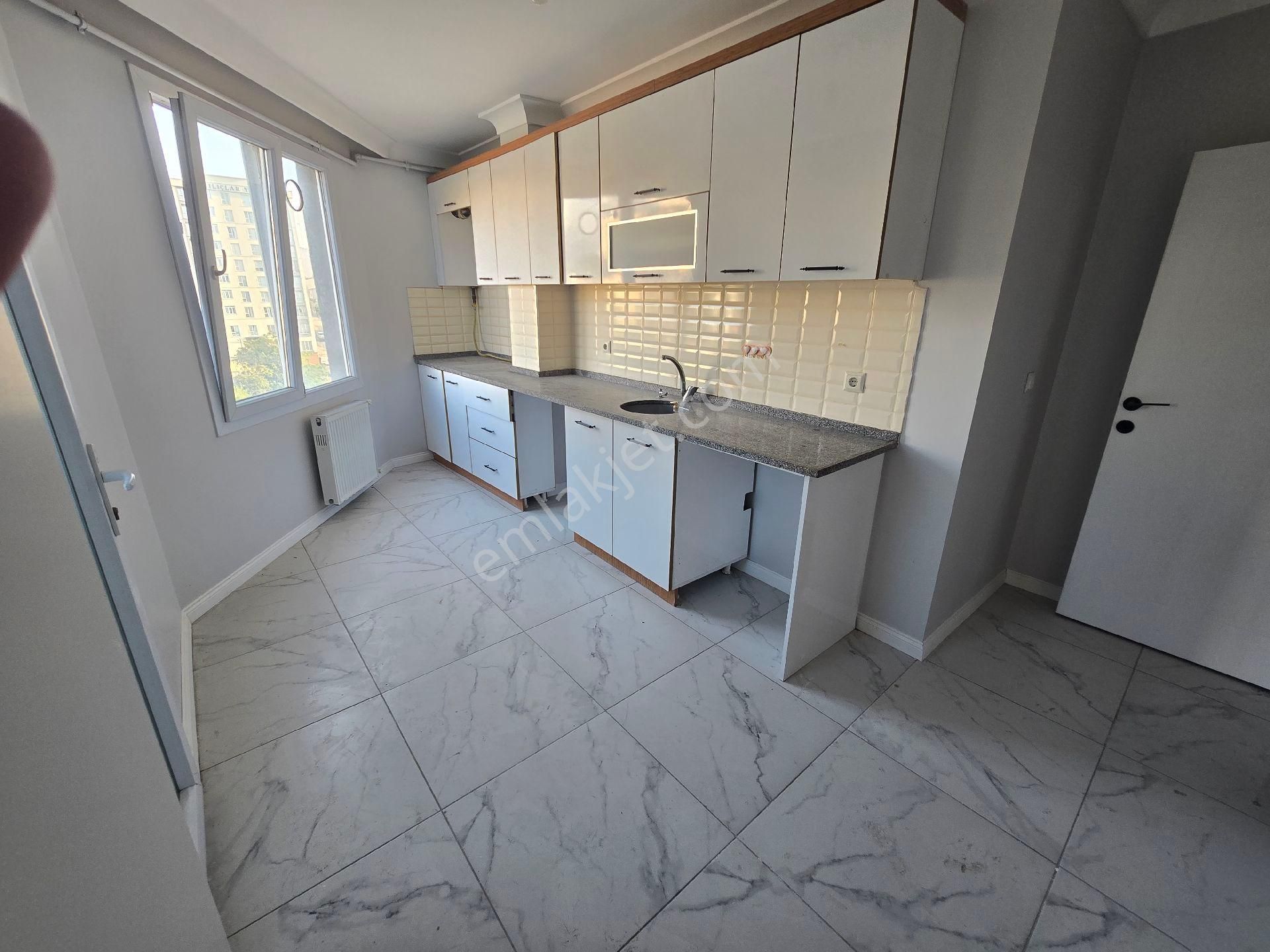 Güvercintepede Satılık 3+1 Asansörlü Otoparklı Ful+ful Butik Sıtede Lüx Daire - Görsel 3