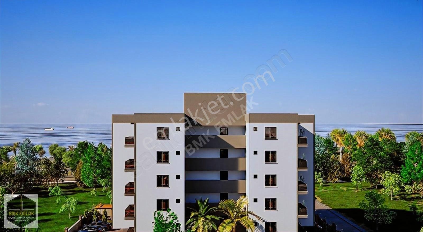 Antalya Finike'de Denize Sıfır Süperlüks Satılık Daire