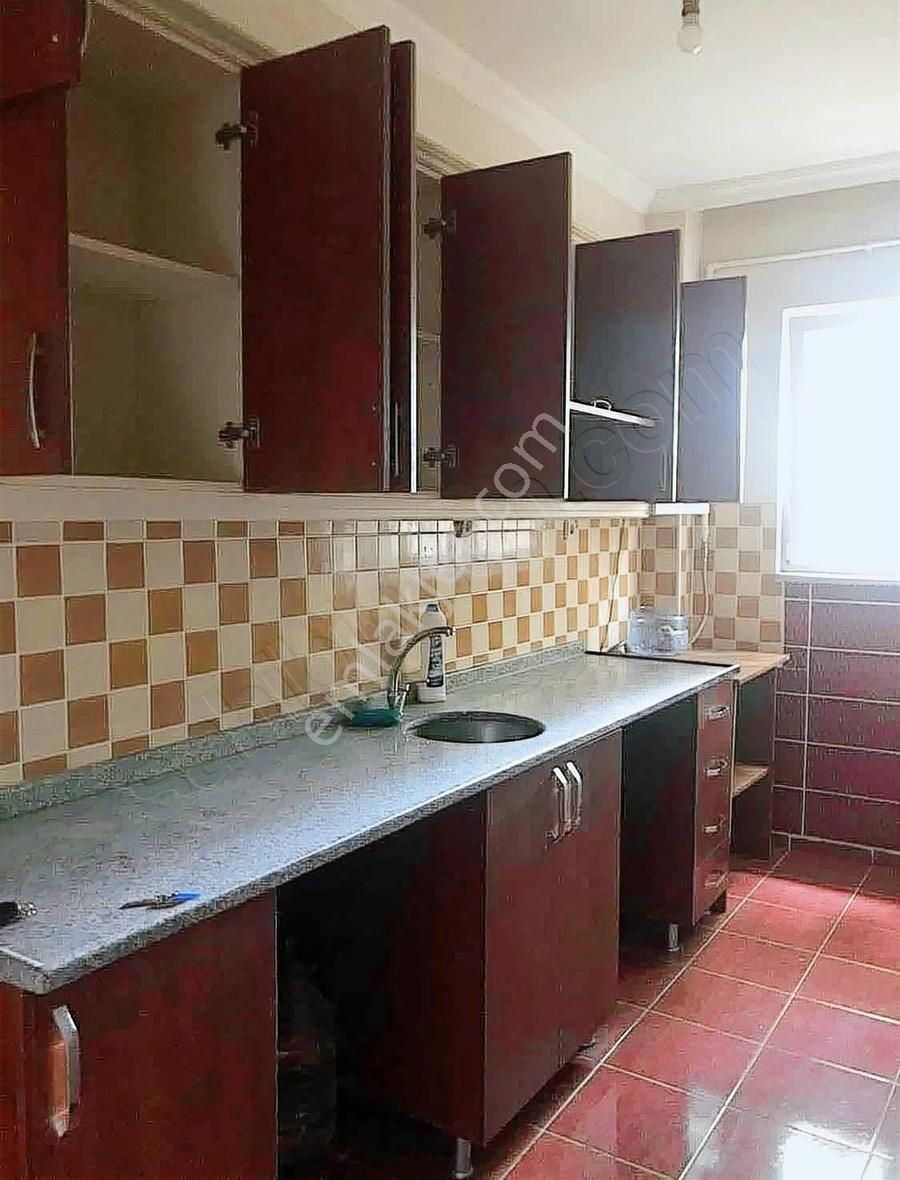 Esenyalı Yeni Pazar Başında 2+1 Bahçe Katı
