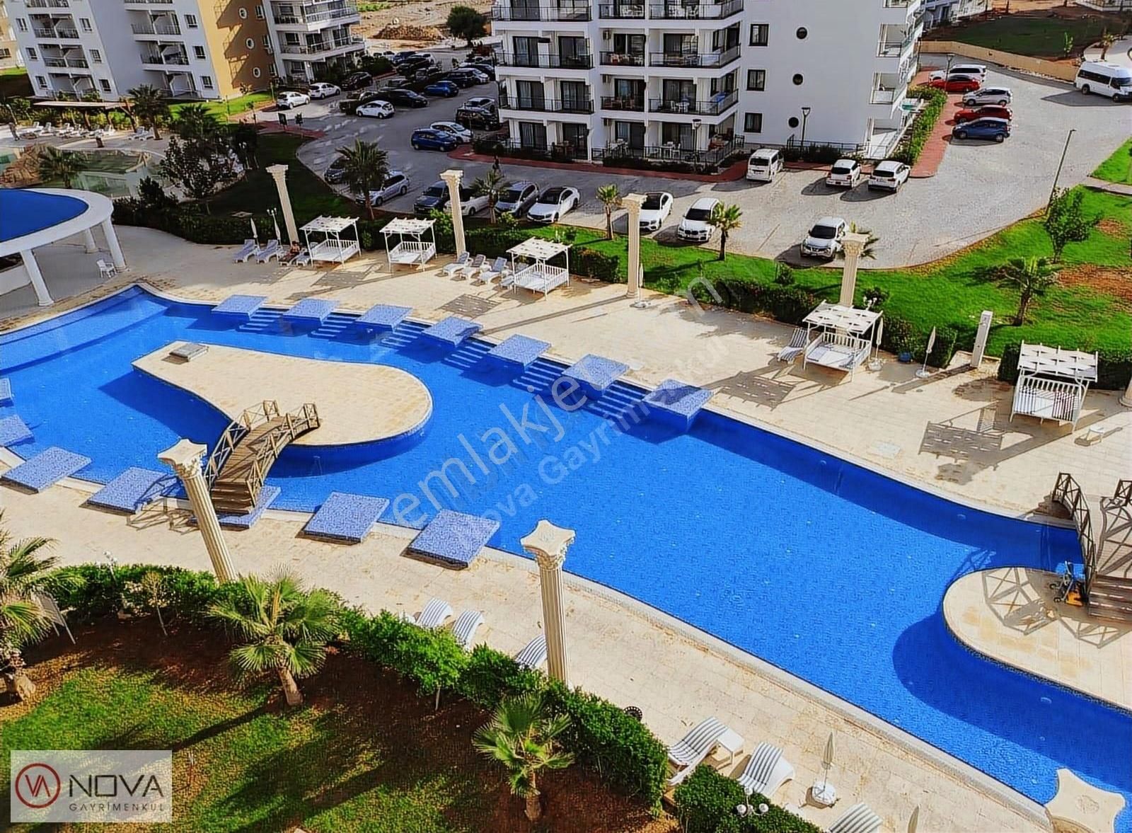 Ceasar Resort'te Full Eşyalı 1+0 Kiralık
