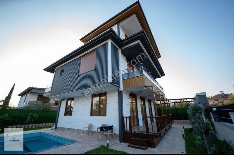 Yeşilbayır Orfe Çiftliği Yakını Satılık 8+1 Lüks Villa - Görsel 8