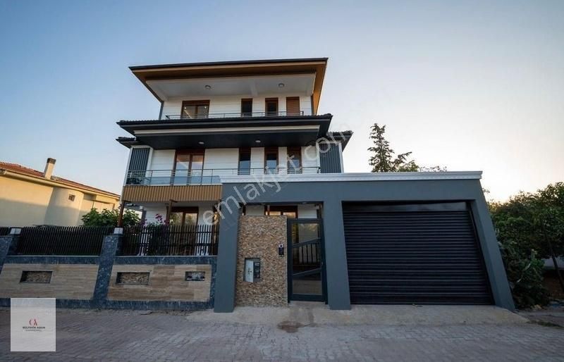 Yeşilbayır Orfe Çiftliği Yakını Satılık 8+1 Lüks Villa - Görsel 10