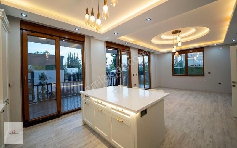 Yeşilbayır Orfe Çiftliği Yakını Satılık 8+1 Lüks Villa - Görsel 13