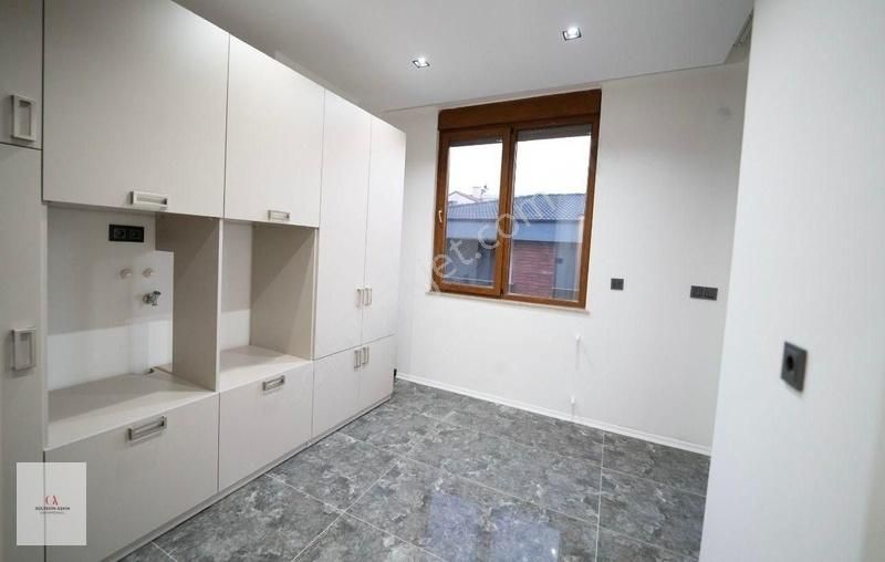 Yeşilbayır Orfe Çiftliği Yakını Satılık 8+1 Lüks Villa - Görsel 2