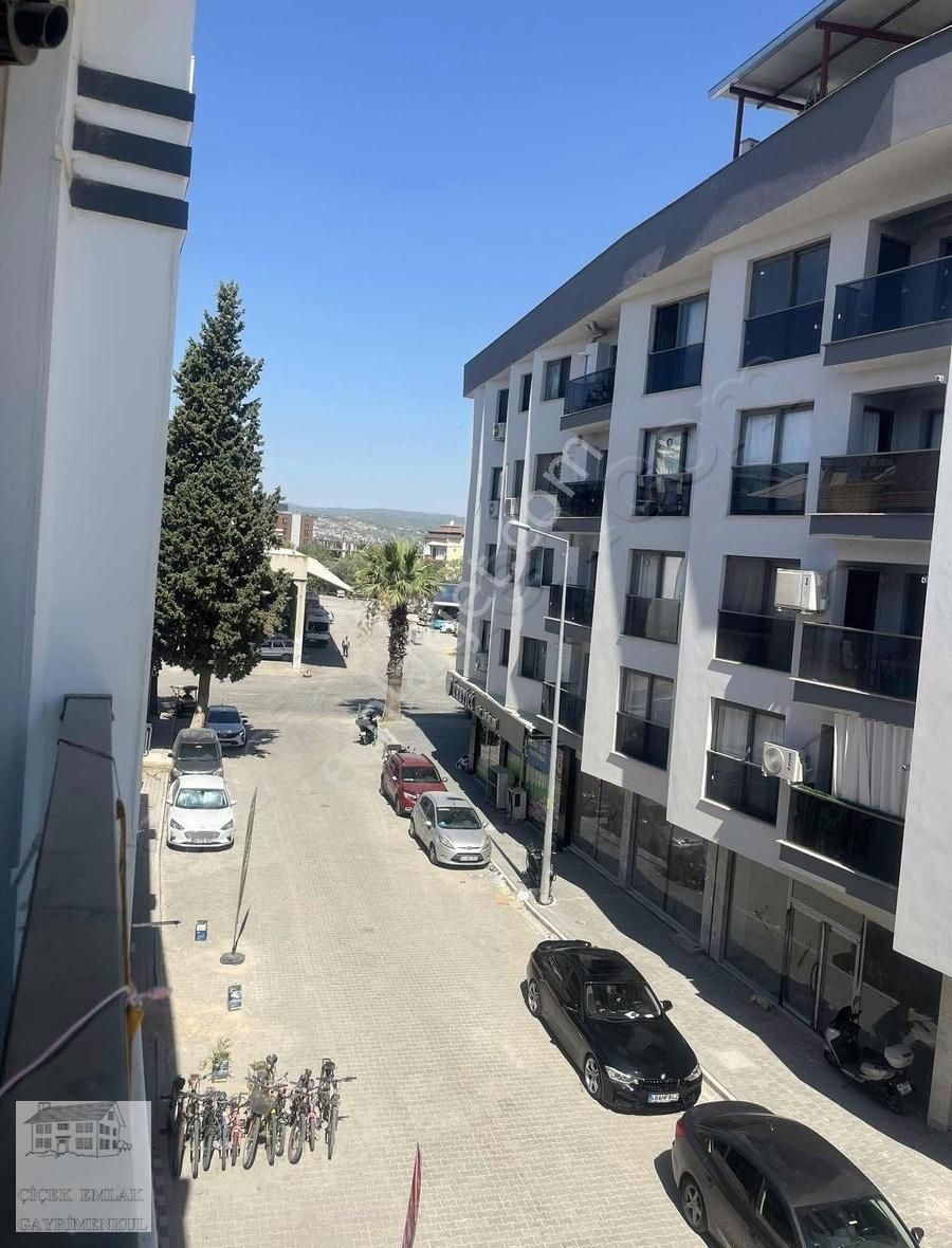 Muradıye Pazaeryerine Yakın Kiralık Daire
