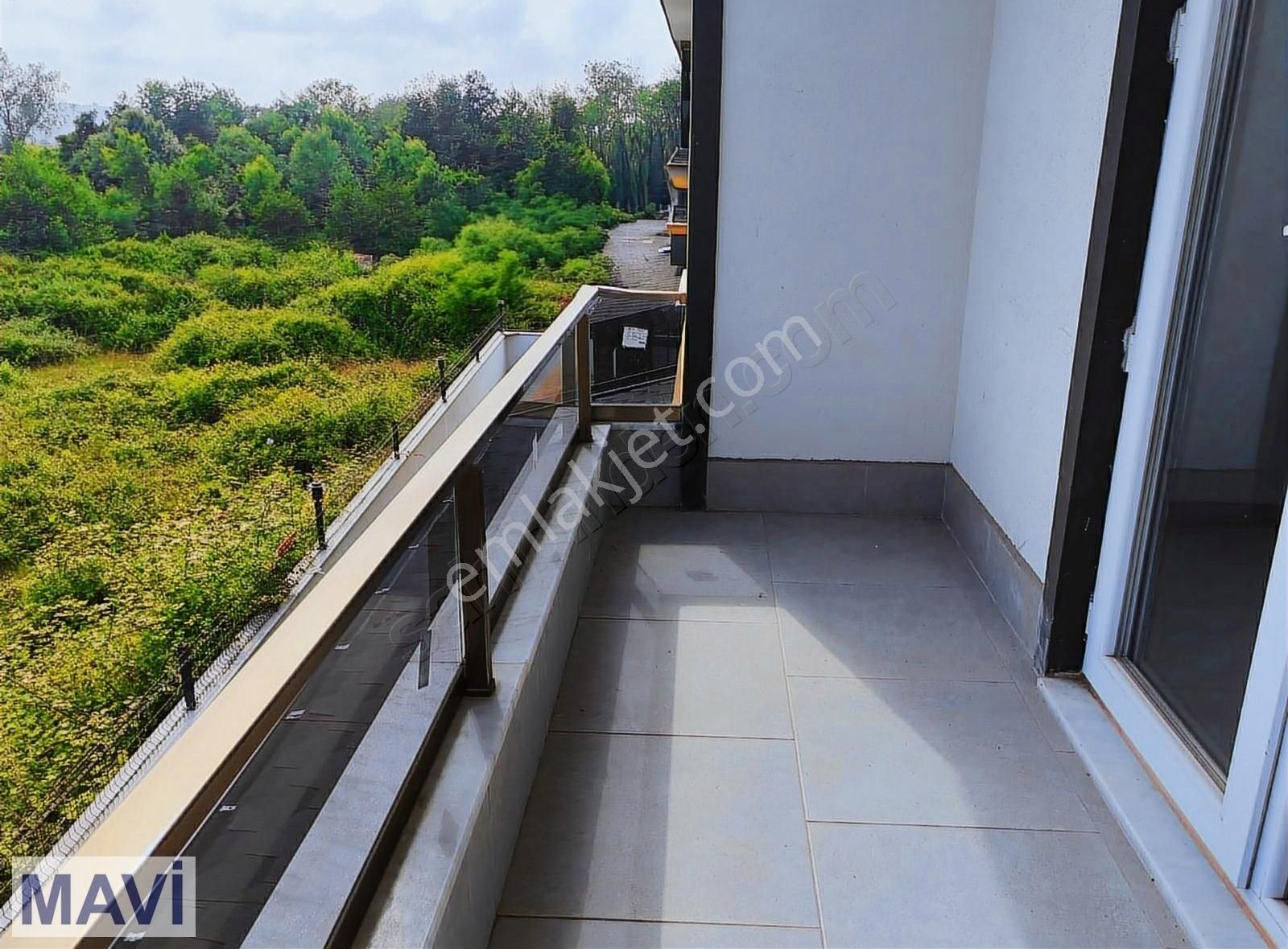 Denize Yakın Bahçe Kullanmlı Yerden Isıtma Verandalı Villa Remax - Görsel 6