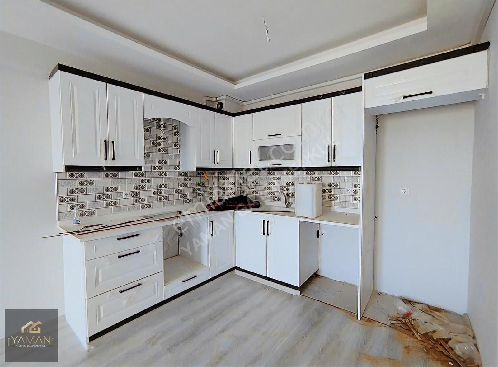 Akhisar Nur Cami Yakını Açık Mutfaklı Satılık 2+1 Sıfır Daire.