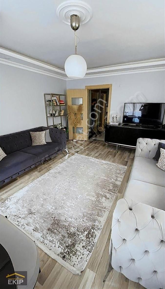 Yukarı Dudullu'da Metroya 2 Dk 2+1 80 M2 Fırsat Daire