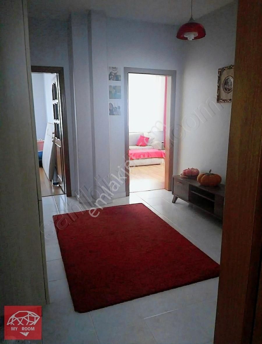 Ümraniye Cemilmeriç Mahallesinde Satılkı 3+1 Daire