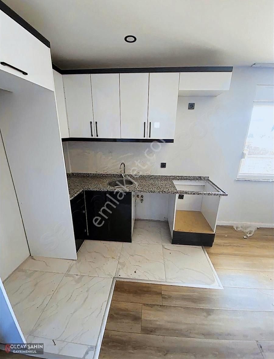 Demirel Mh. Tramvaya Adım Mesafe Ebeveyn Banyolu 1+1 Giriş - Görsel 11