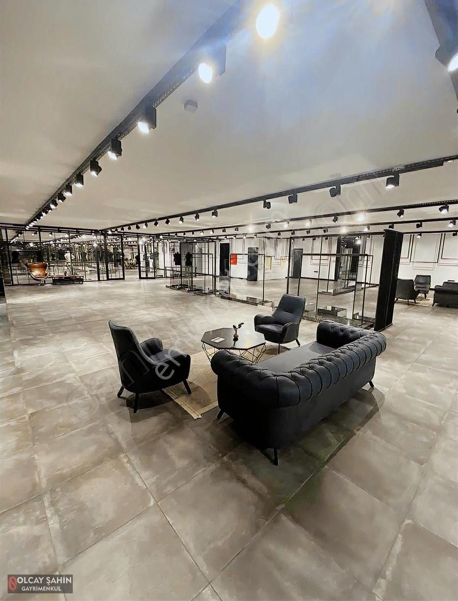 Mallof Avm'ye Komşu 1900 M2 Kapalı Alan Kiralık Dükkan&mağaza - Görsel 10