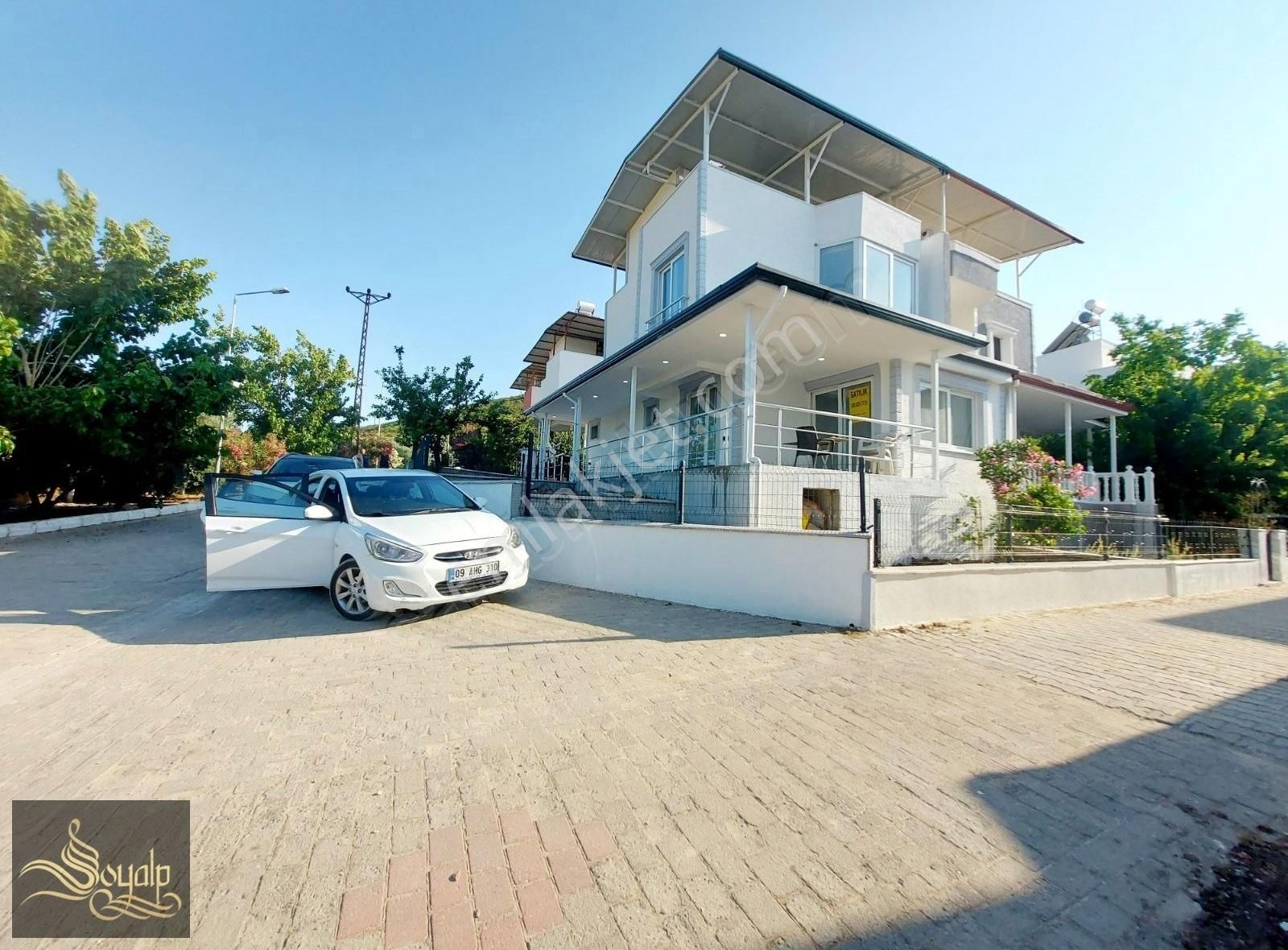 Didim Akköyde Villamızı Yeniledik Denize 350m Mesafede 3+1 Villa