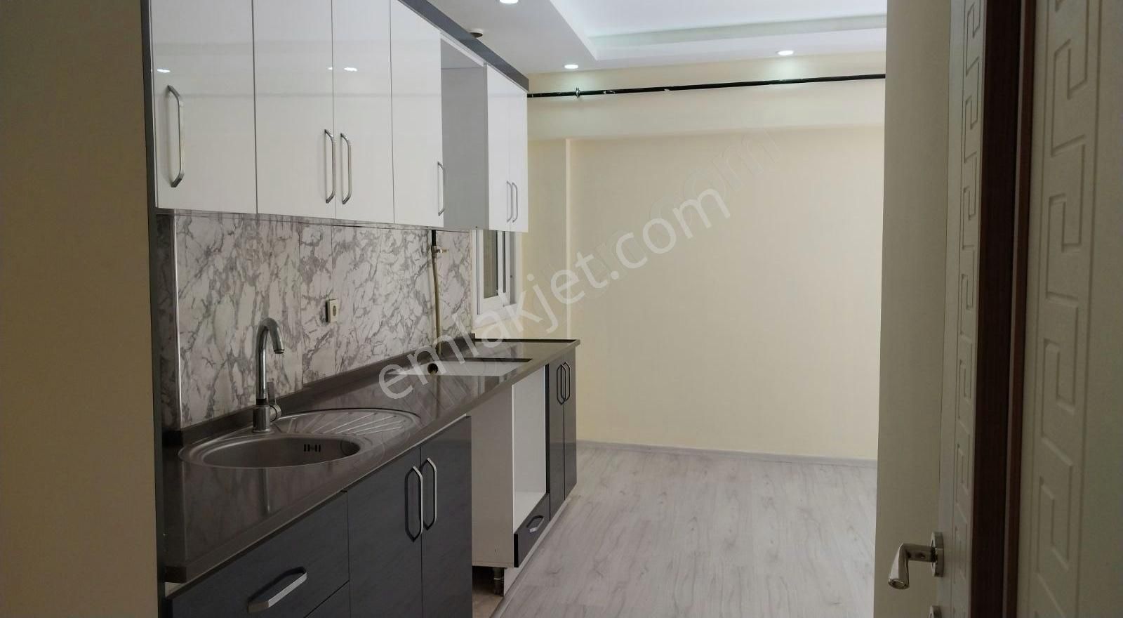 Ersoy Emlak'tan Kiralık Geniş 3+1 Daire